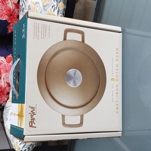 Golden oil cast iron dutch oven 3.2 quart